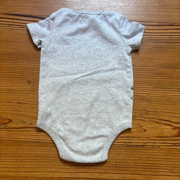 Star Wars character graphic gray short sleeve baby one piece SIZE 12M - Picture 4 of 4